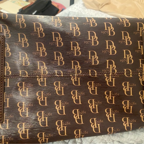 Dooney & Bourke 1975 patten leather tote - Picture 3 of 8